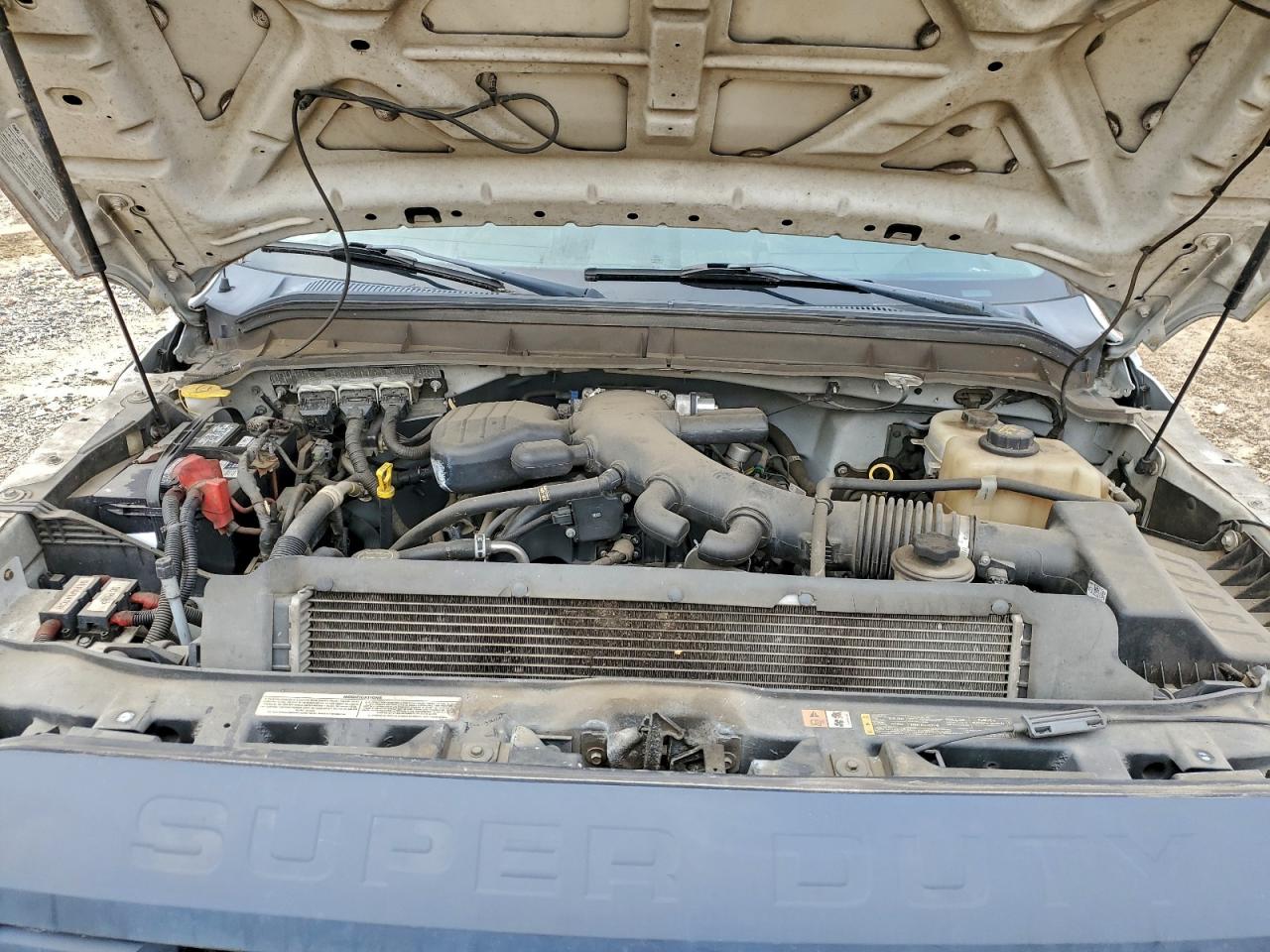 Ford F-450 Super Duty Image 9