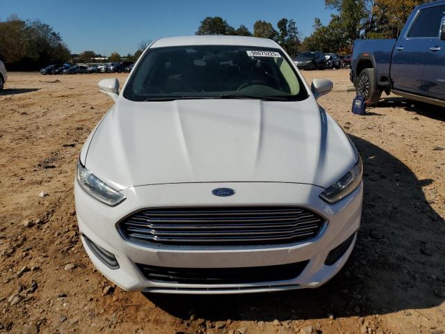 Ford Fusion Se Image 9