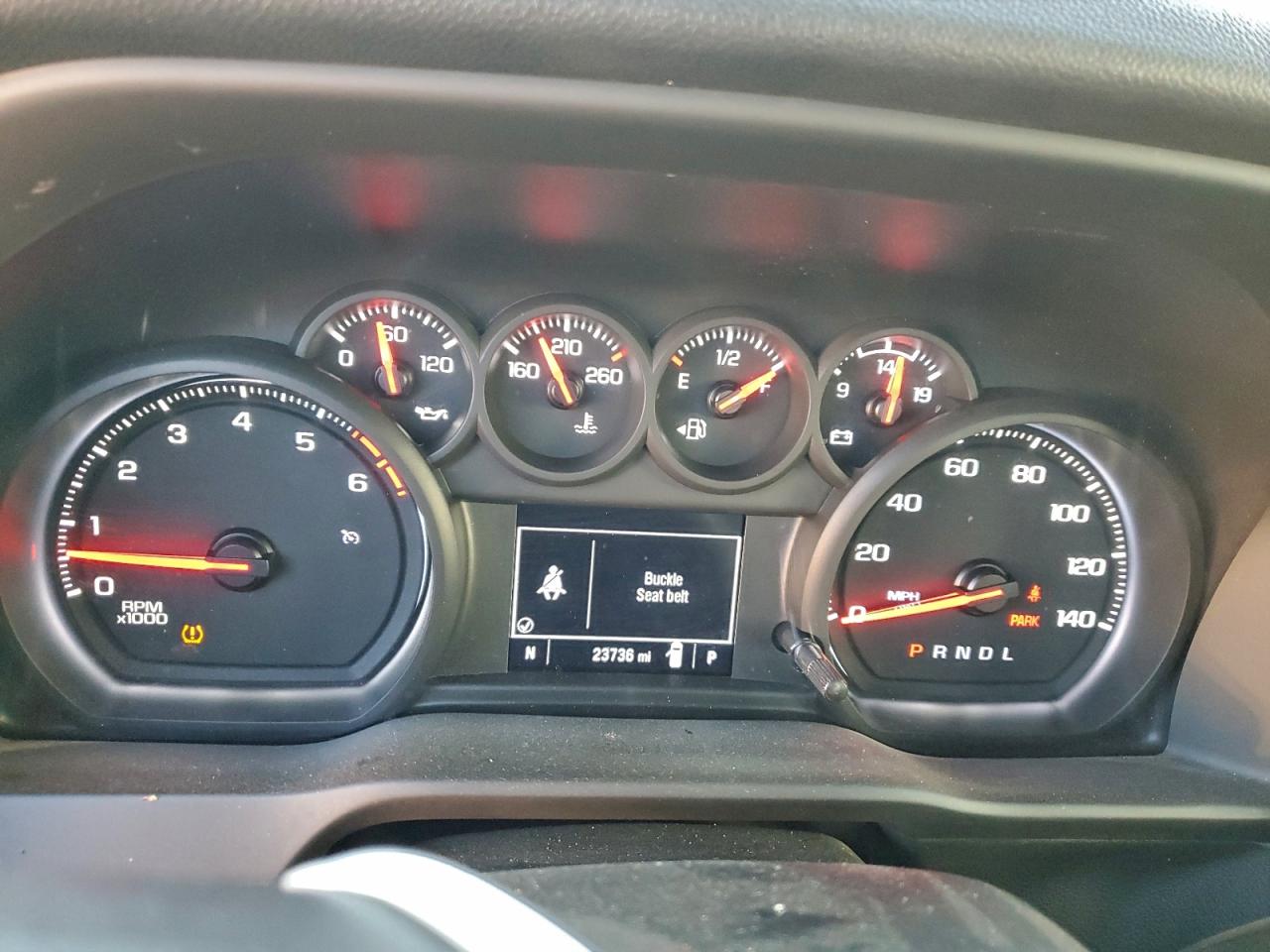 Chevrolet Silverado C2500 Heavy Duty Image 8