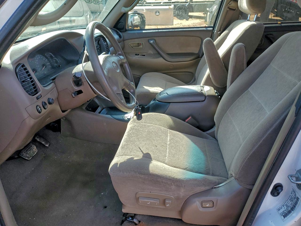 Toyota Sequoia Sr5 Image 11