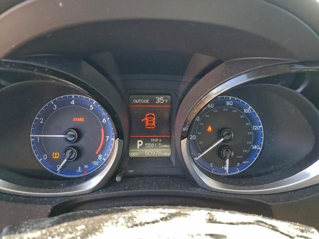 Toyota Corolla L Image 8