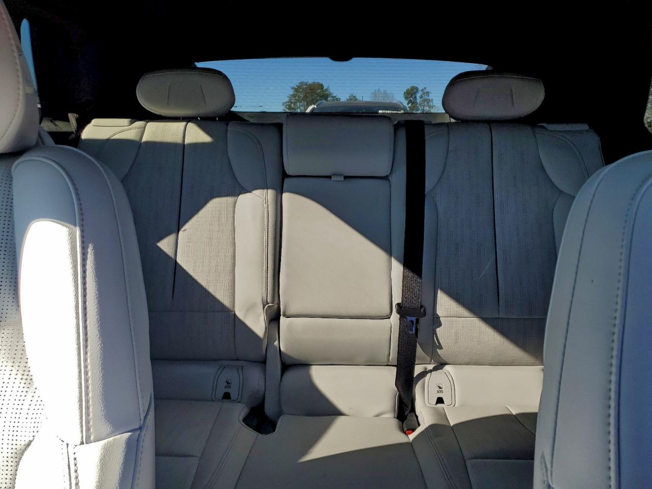 Cadillac Lyriq Luxu Luxury Image 12