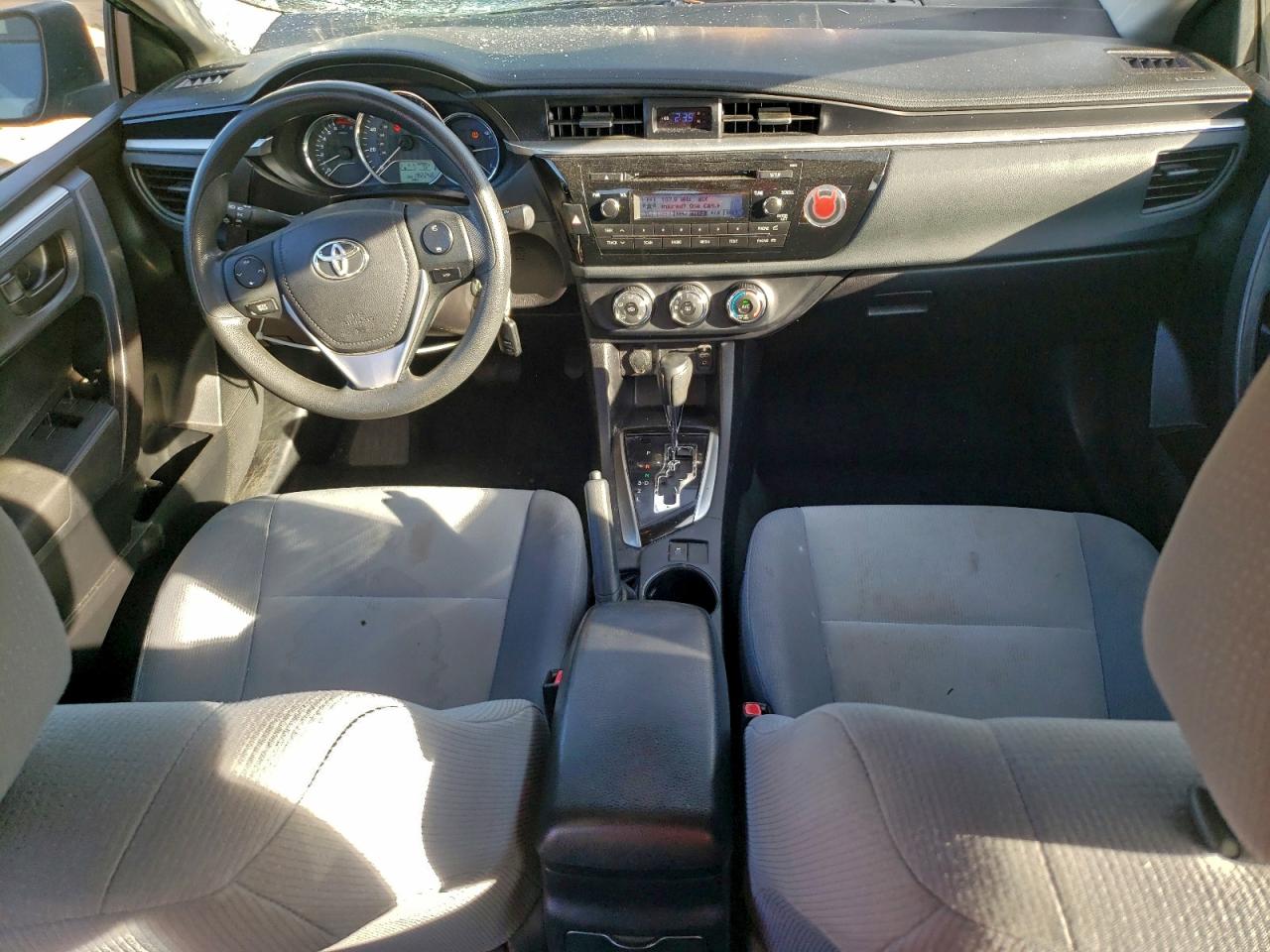 Toyota Corolla L Image 5