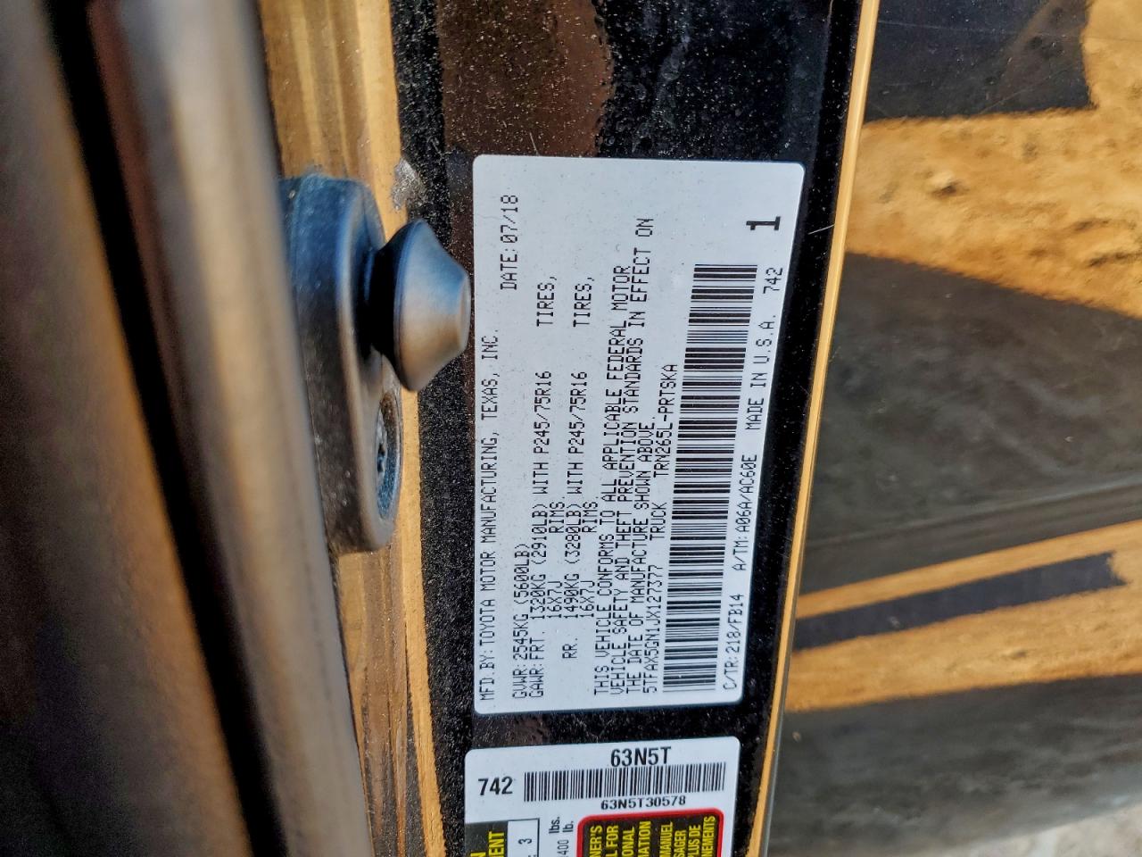 Toyota Tacoma Double Cab Image 9