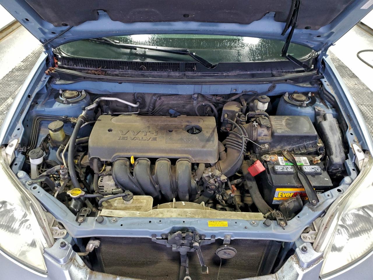 Toyota Corolla Base Image 10