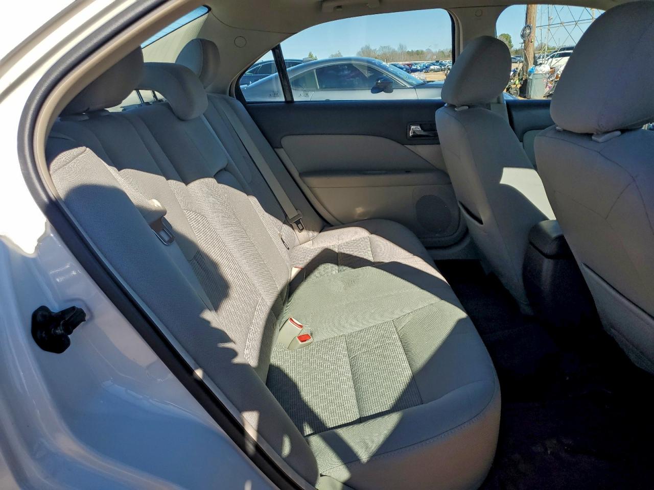 Ford Fusion Se Image 5