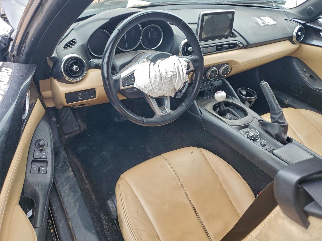 Mazda Mx5 Grand Touring Image 4