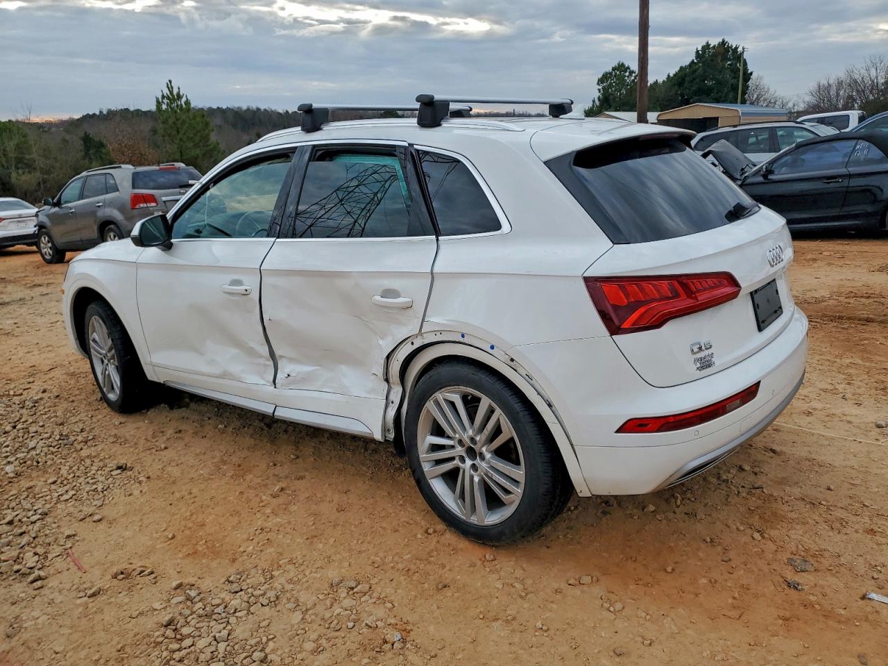 Audi Q5 Premium Plus Image 2