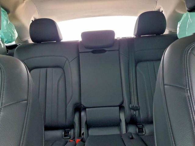 Audi Q5 Premium Plus Image 11