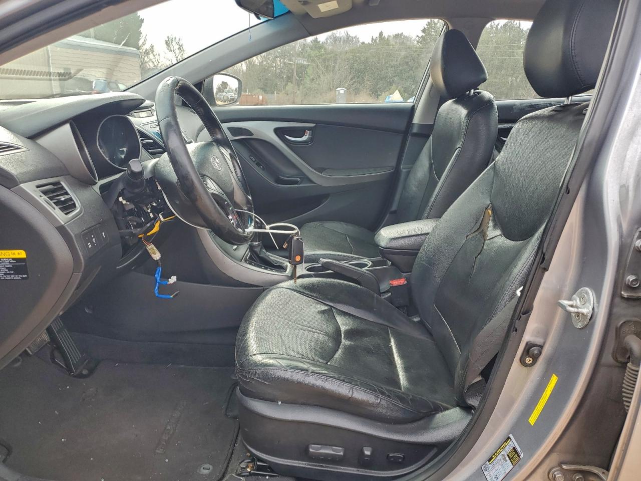 Hyundai ELANTRA Se Image 3