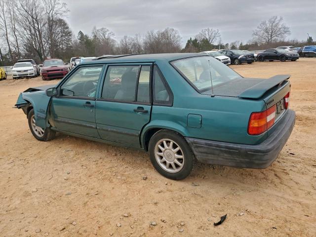 Volvo 940 Image 12