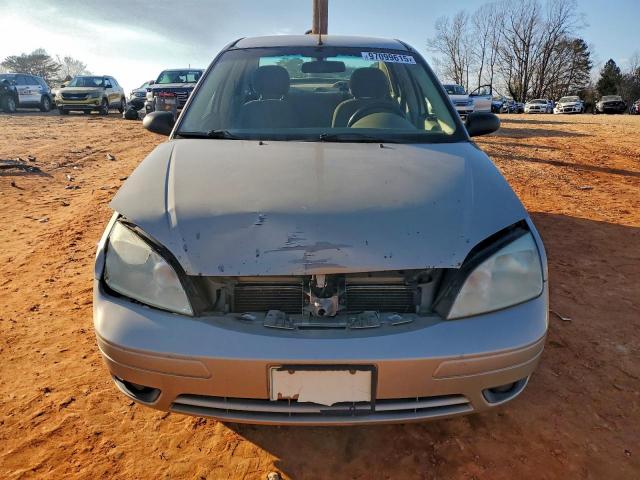 Ford Focus Zx4 Image 12