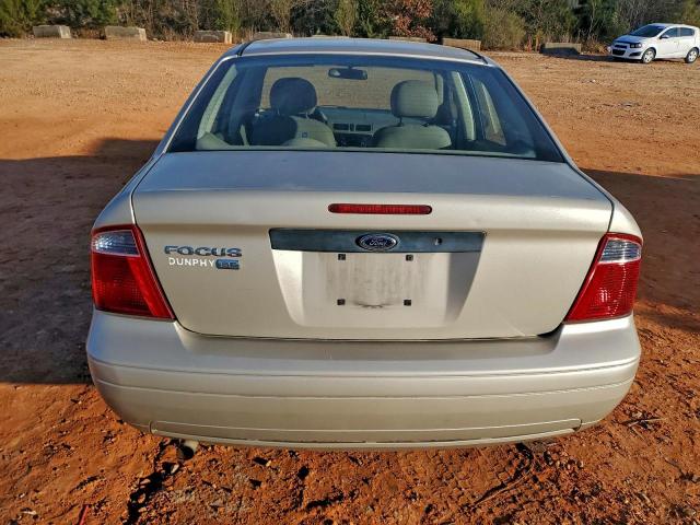 Ford Focus Zx4 Image 2