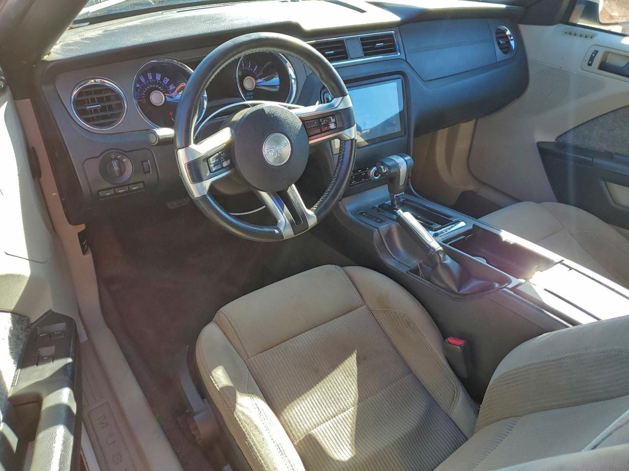 Ford Mustang Image 5