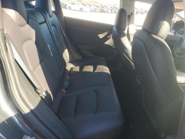 Tesla Model 3 Image 12