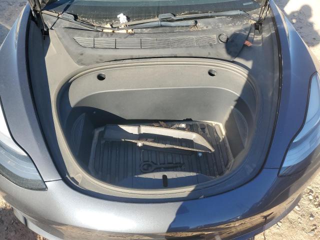 Tesla Model 3 Image 11