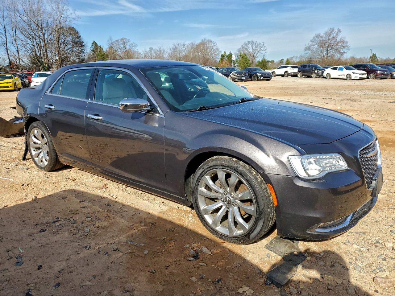 Chrysler 300 Limited Image 2