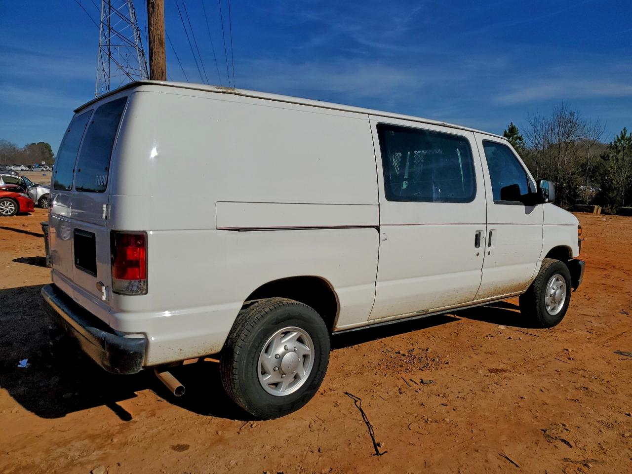 Ford Econoline E250 Van Image 12