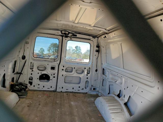 Ford Econoline E250 Van Image 13