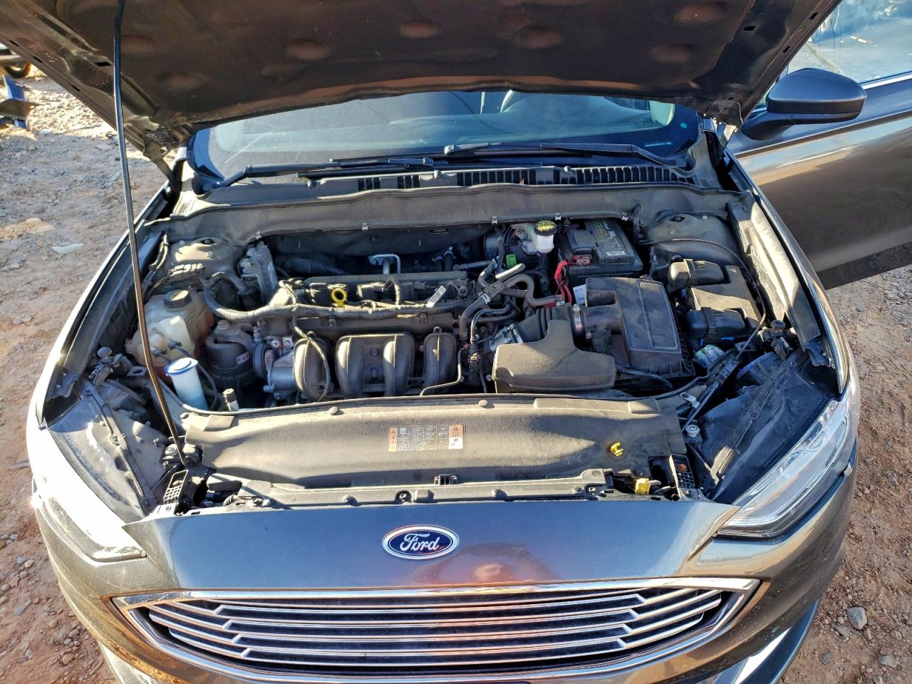 Ford Fusion S Image 12