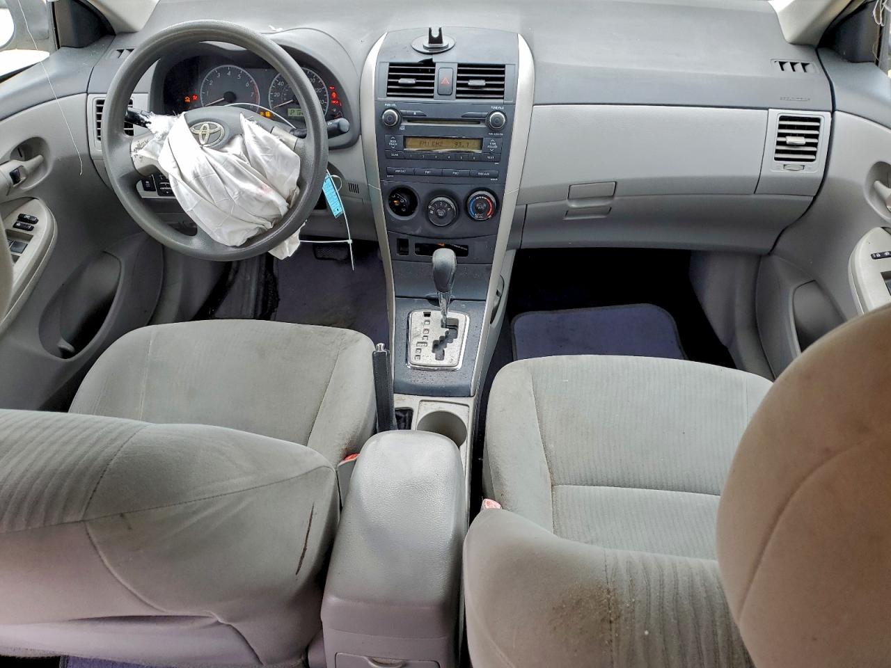 Toyota Corolla Base Image 6