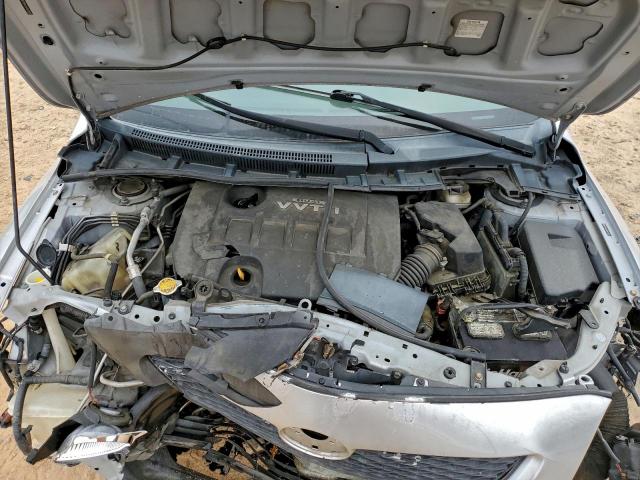 Toyota Corolla Base Image 9