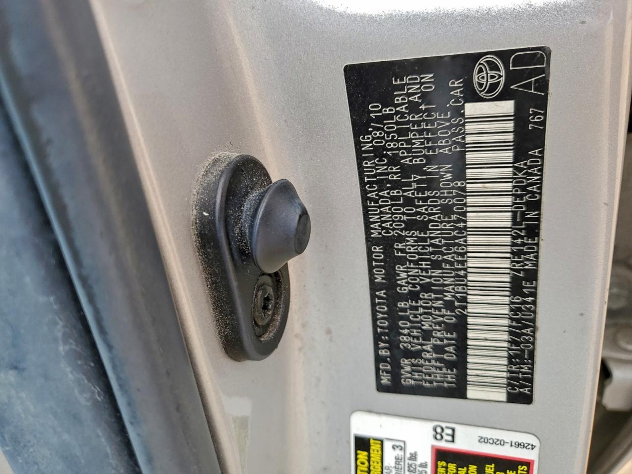 Toyota Corolla Base Image 10