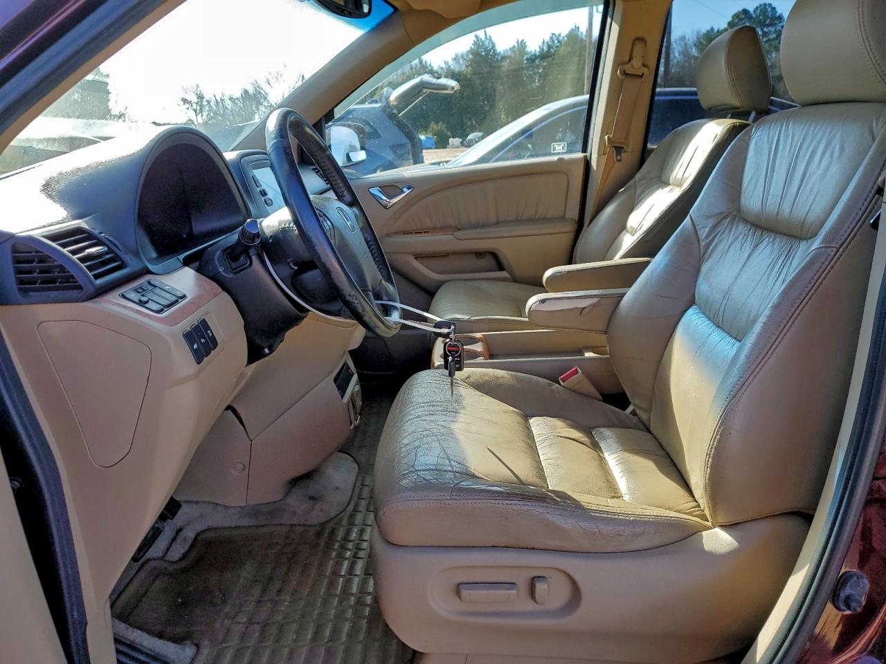 Honda Odyssey Touring Image 8