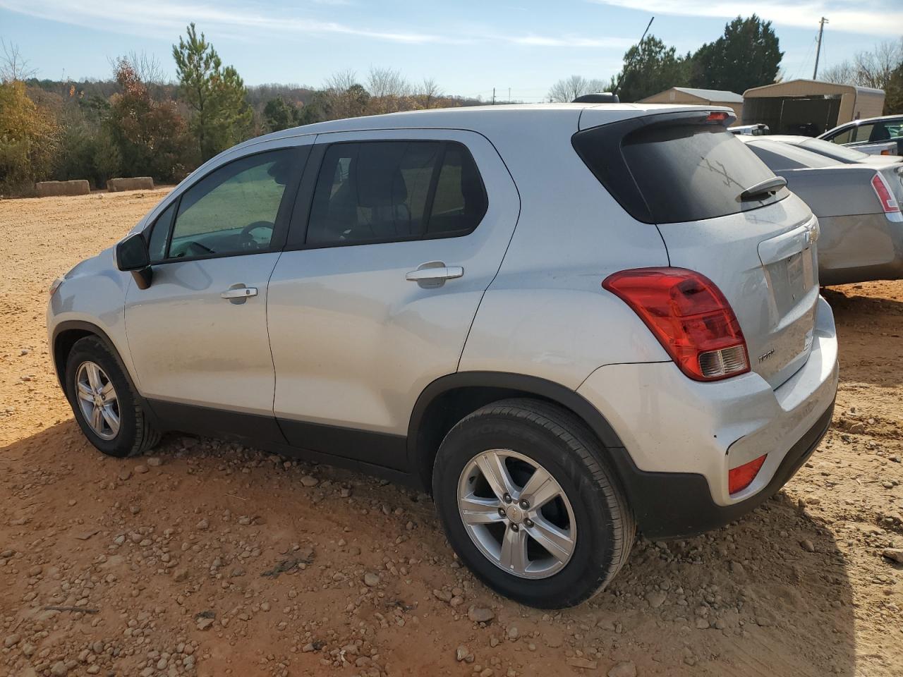 Chevrolet Trax Ls Image 8