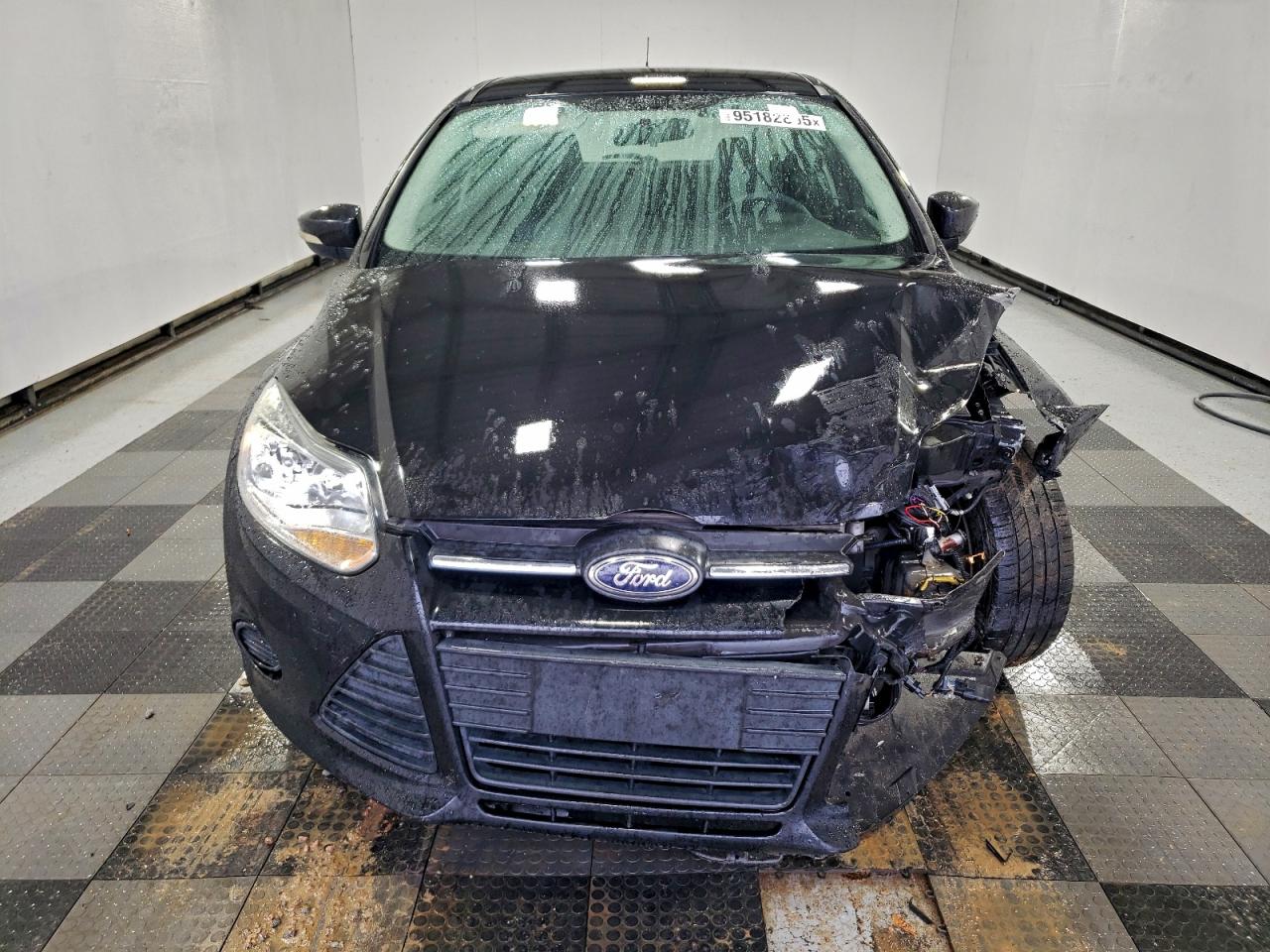 Ford Focus Se Image 11
