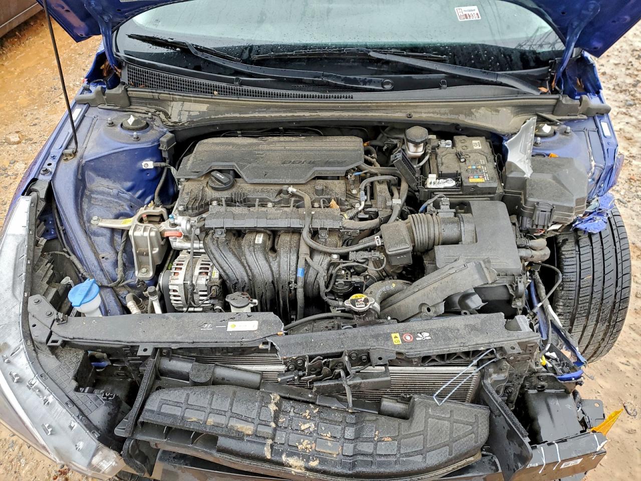 Hyundai ELANTRA Sel Image 3