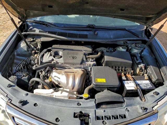 Toyota Camry Base Image 12