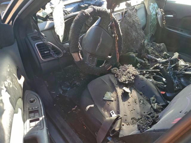 Chrysler 200 Lx Image 5