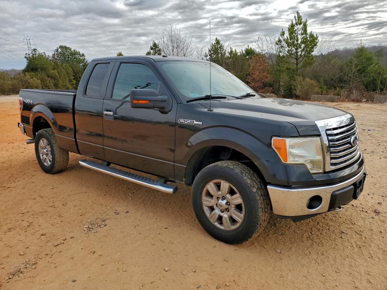 Ford F-150 Super Cab Image 2