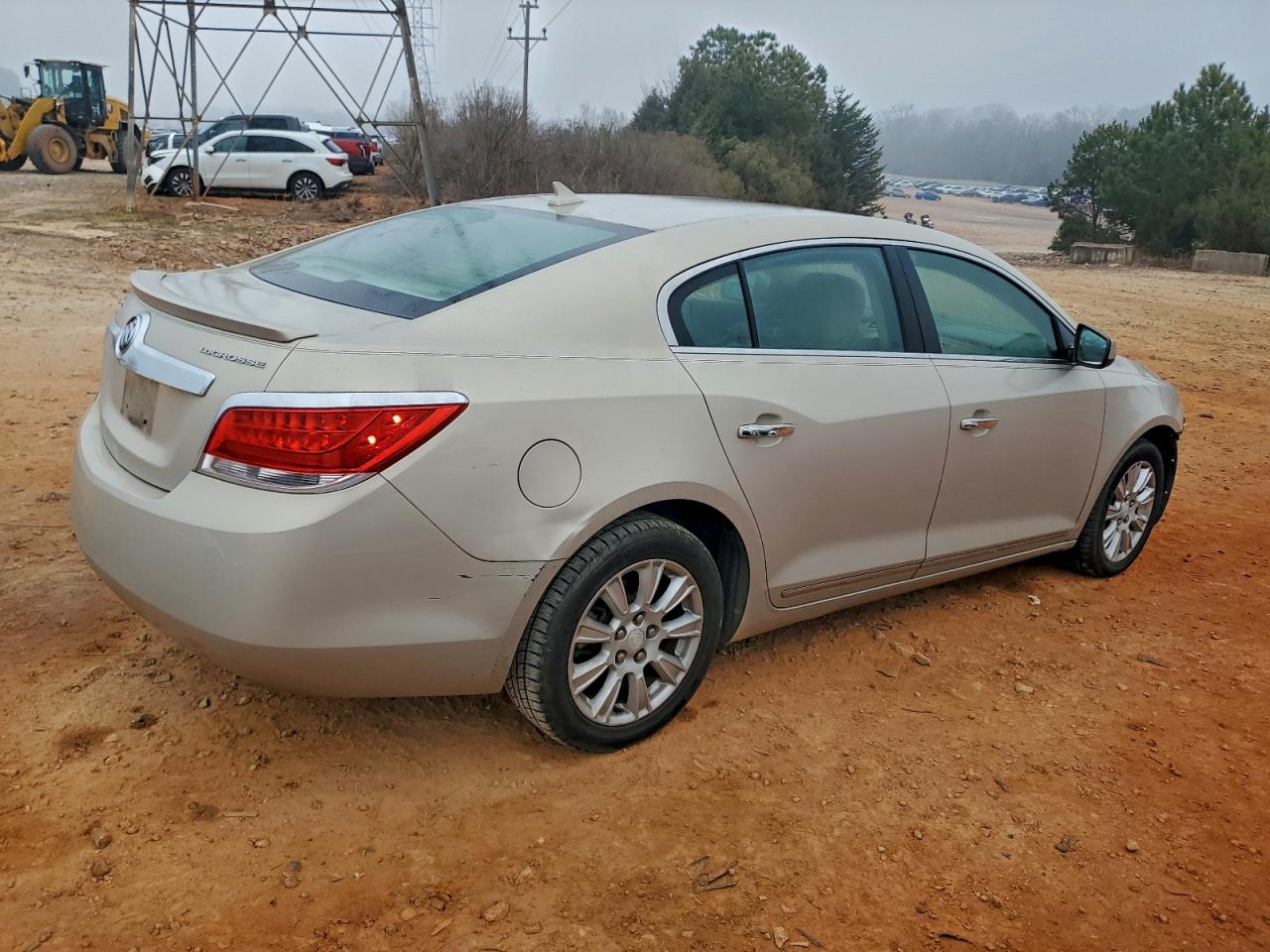 Buick LaCrosse Image 13