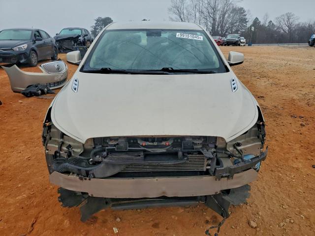 Buick LaCrosse Image 10