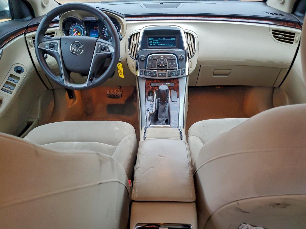 Buick LaCrosse Image 4