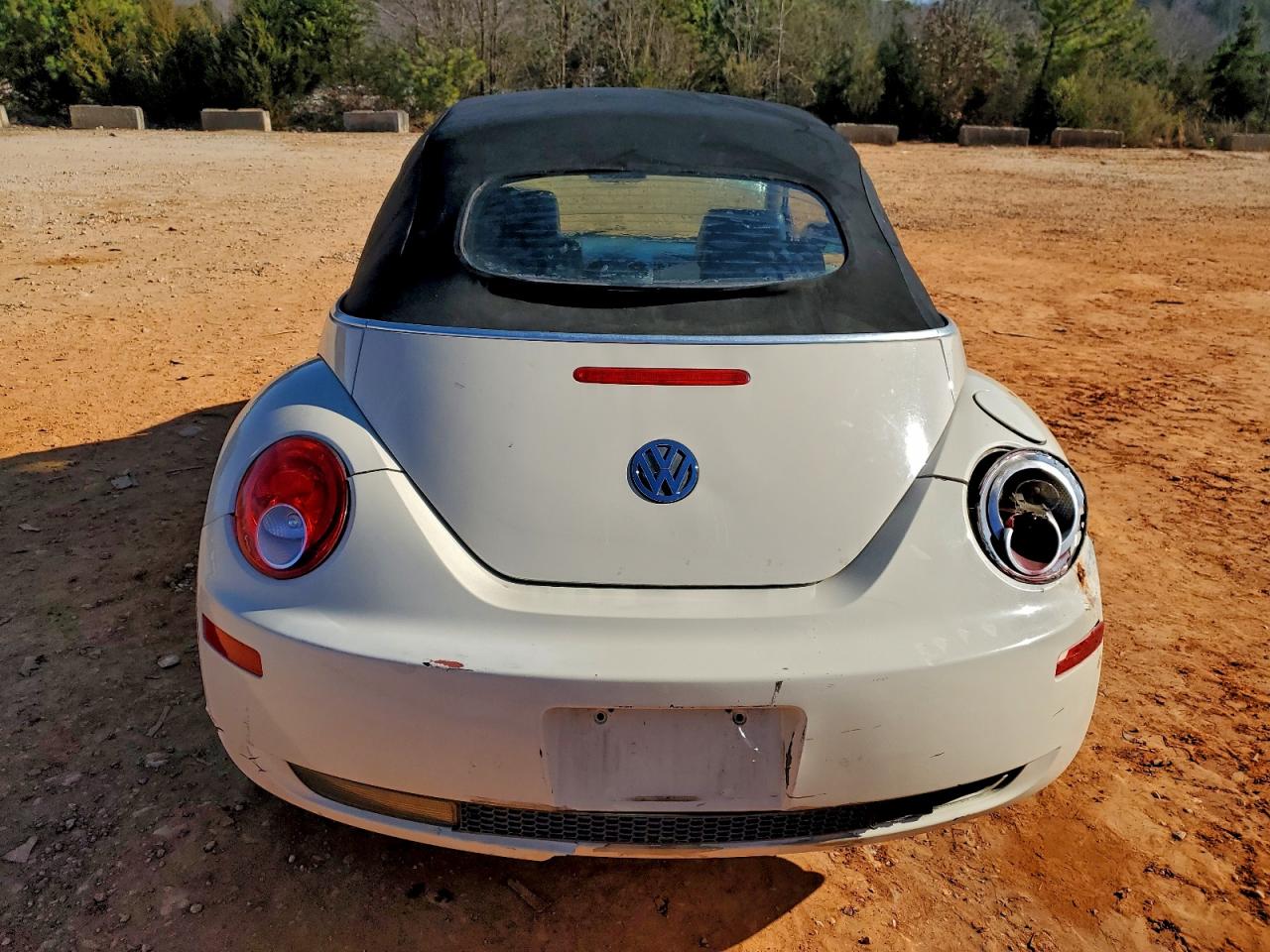 Volkswagen Beetle Convertible Option Package 2 Image 5