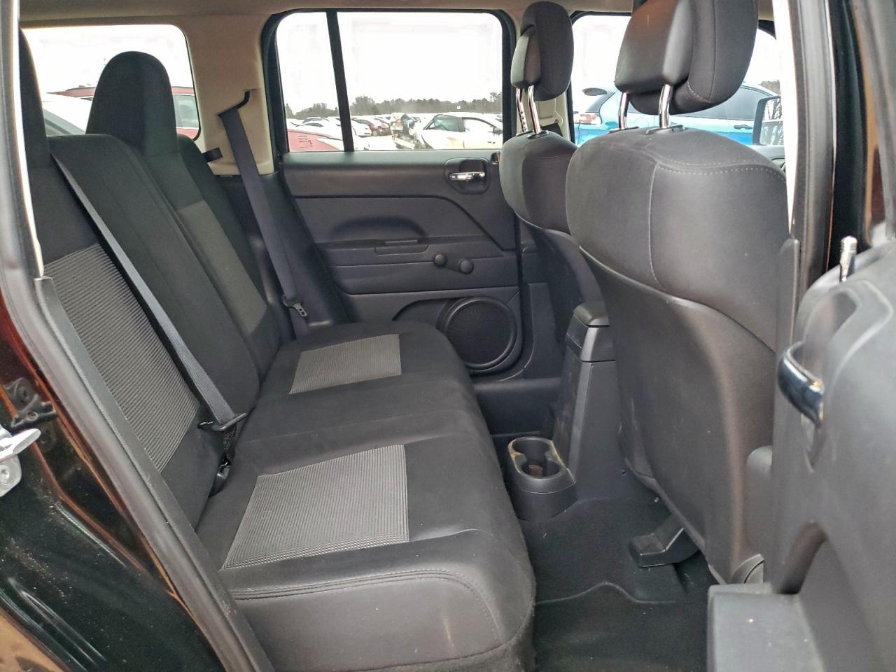 Jeep Patriot Sport Image 11