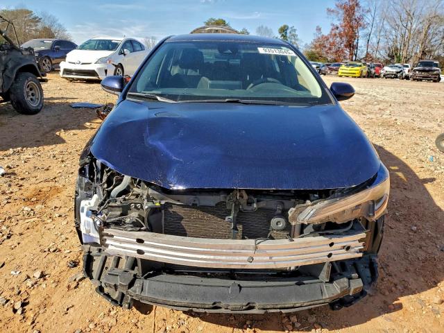 Toyota Corolla Le Image 10