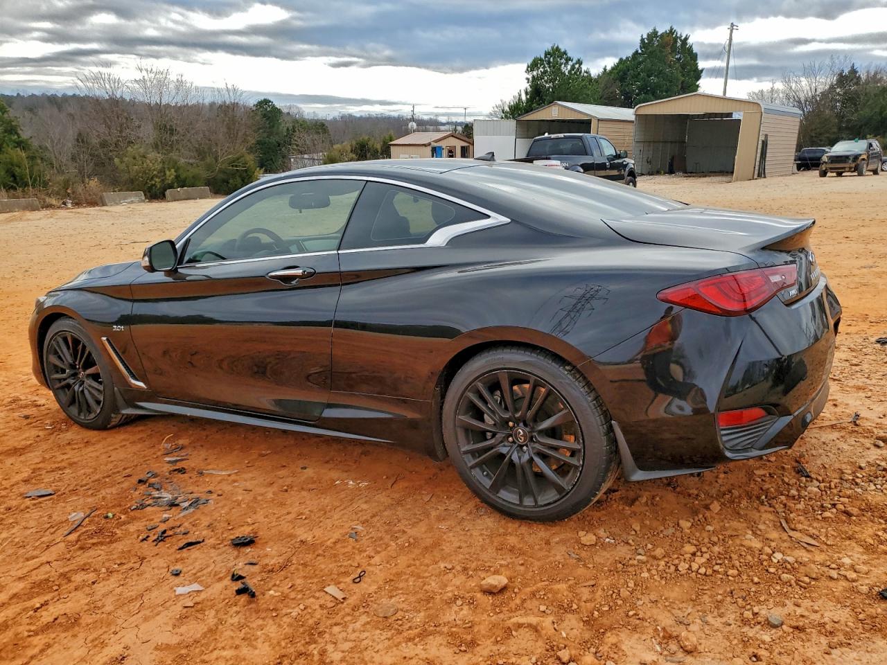 INFINITI Q60 Premium Image 3