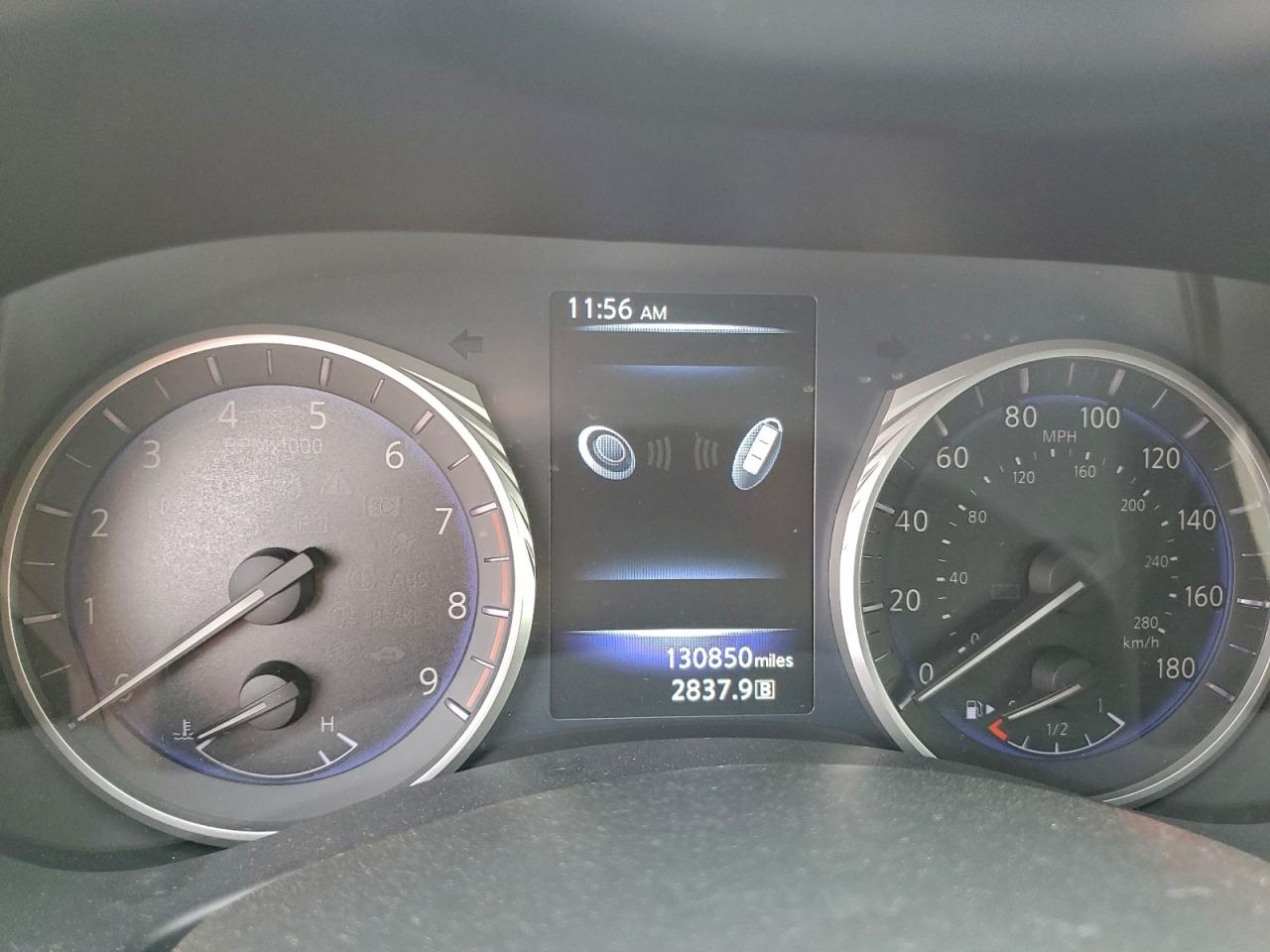 INFINITI Q60 Premium Image 9