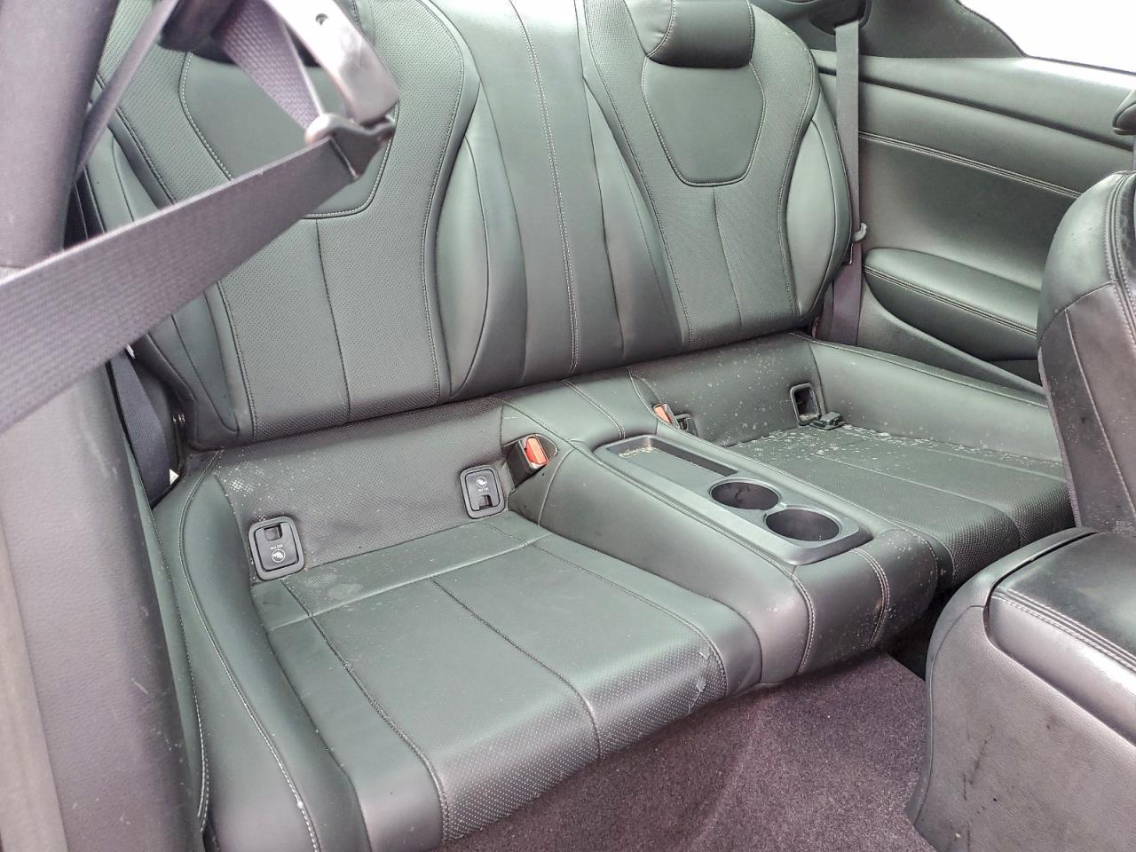 INFINITI Q60 Premium Image 8