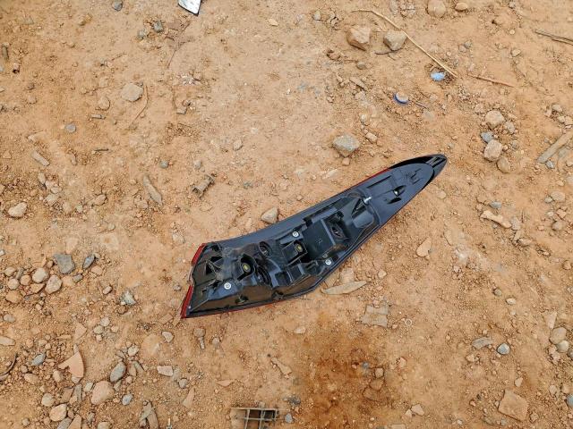 Toyota Camry Le Image 5