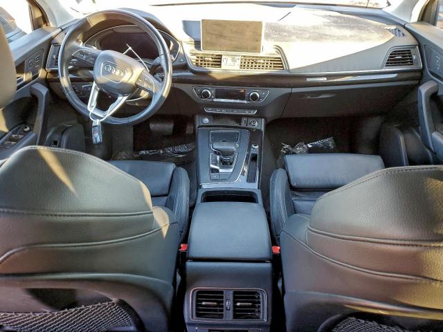 Audi Q5 Premium Plus Image 10