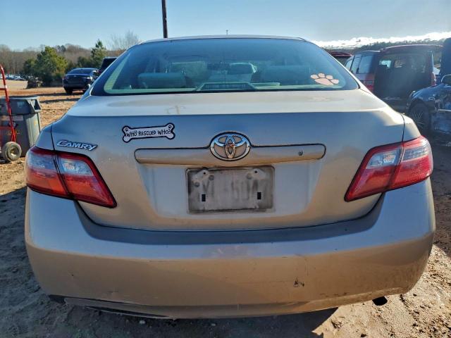 Toyota Camry Ce Image 8