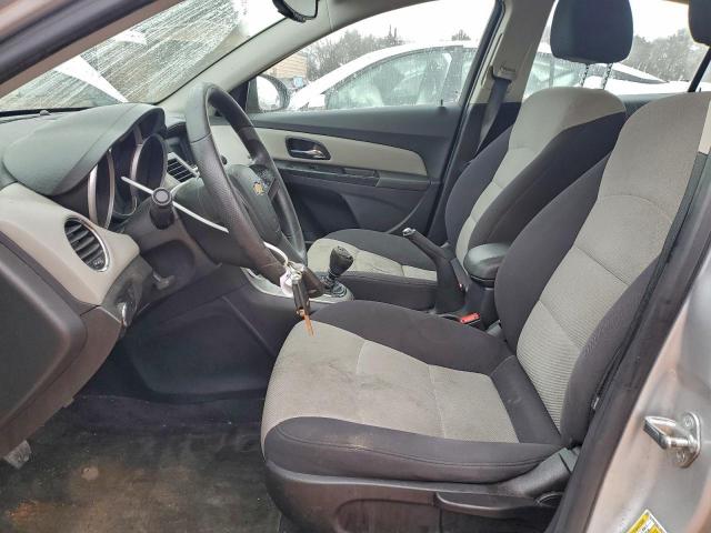 Chevrolet Cruze Ls Image 6