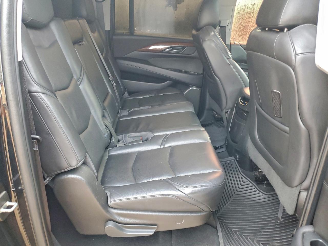 Cadillac Escalade Esv Luxury Image 10