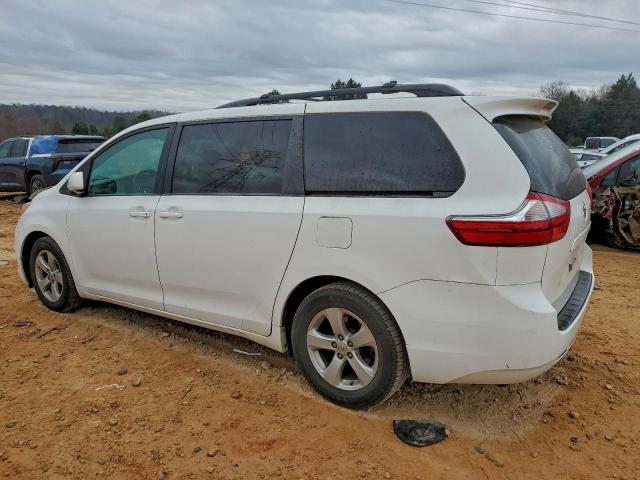 Toyota Sienna Le Image 13