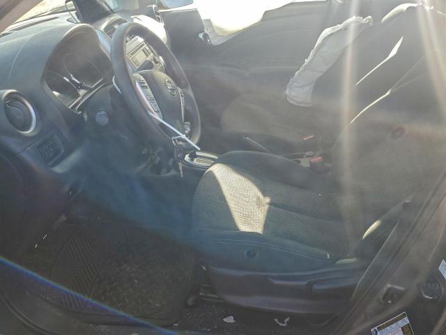 Nissan Versa S Image 5